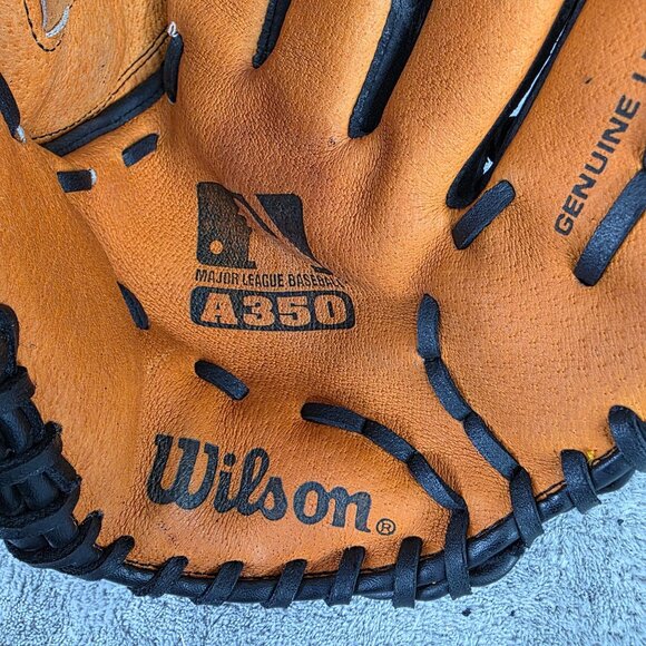 Wilson A350 MLB 12.5" Baseball Glove Genuine Leather Black & Orange Right-Hand T - Picture 5 of 7